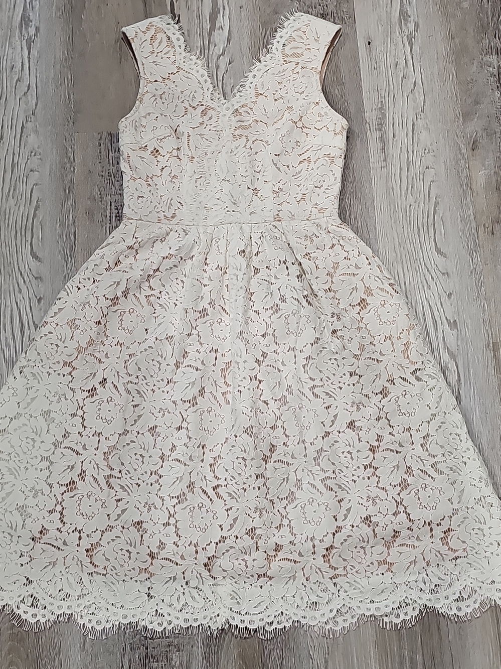 Lulu's Cream Lace V-Neck Dress